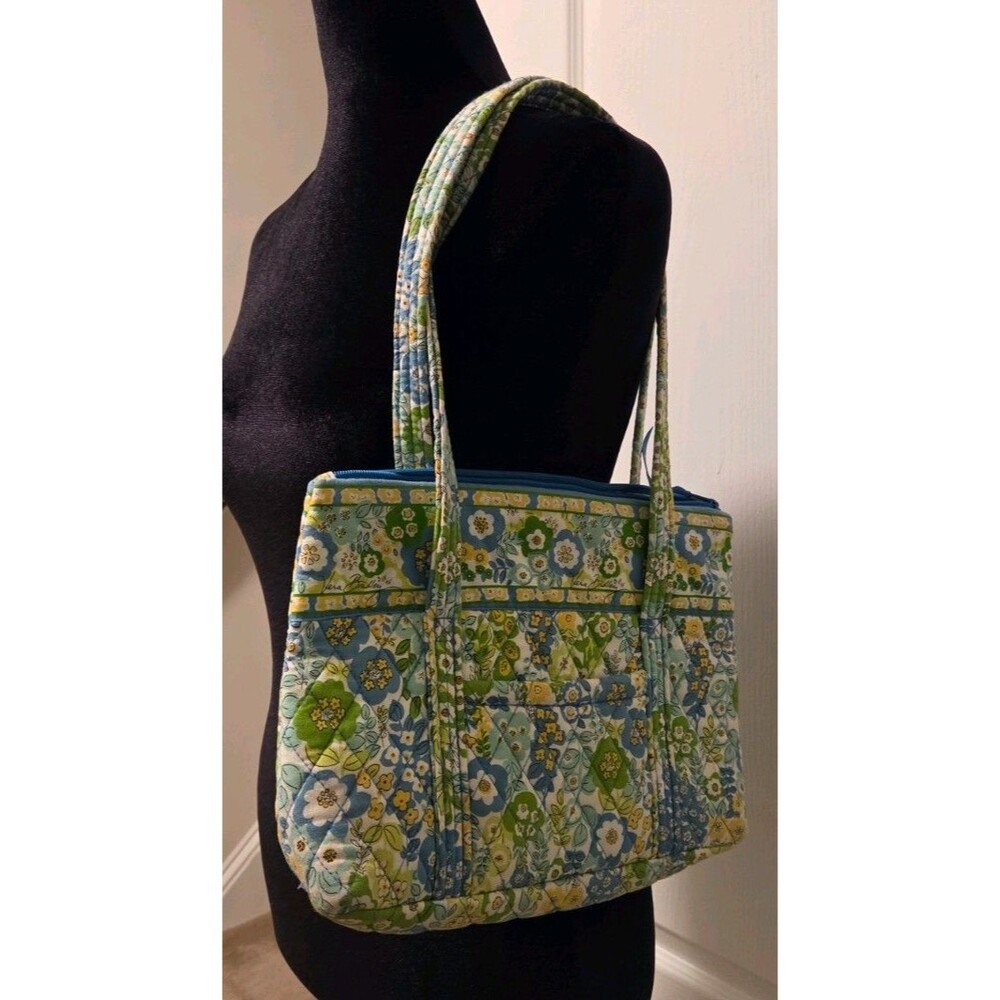 Vera Bradley Little Betsy shoulder bag, retired "English Meadow" floral pattern